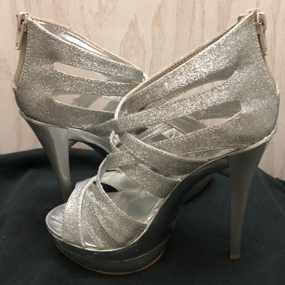 Silver Glitter Heels - Picture 2 of 7